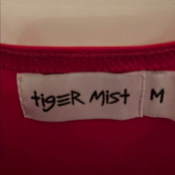 Tiger Mist Red Bodysuit Elegant Stretchy Design, size M - Picture 4 of 7